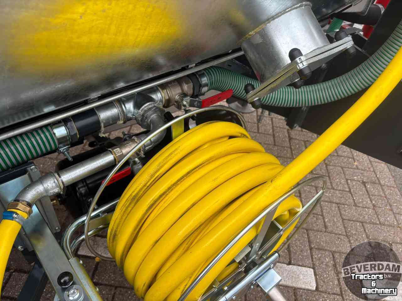 Water bowsers  Beverdam Watertank 5000