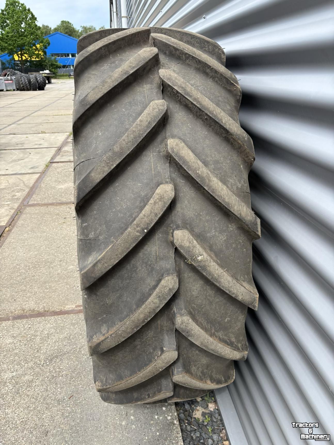 Wheels, Tyres, Rims & Dual spacers Michelin Multibib