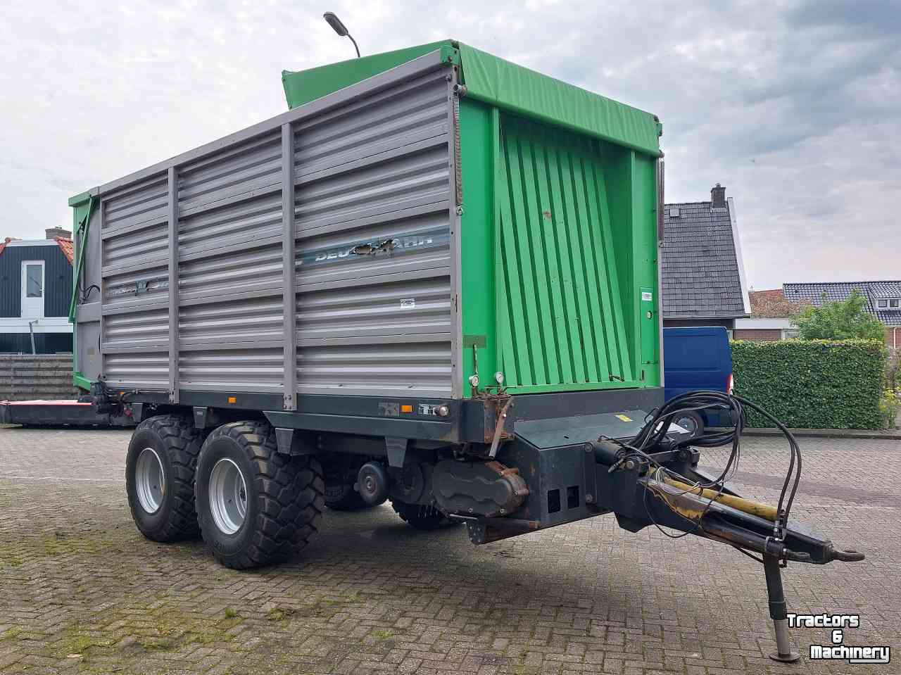Self-loading wagon Deutz-Fahr K 8.51 | Schuitemaker Rapide 125S