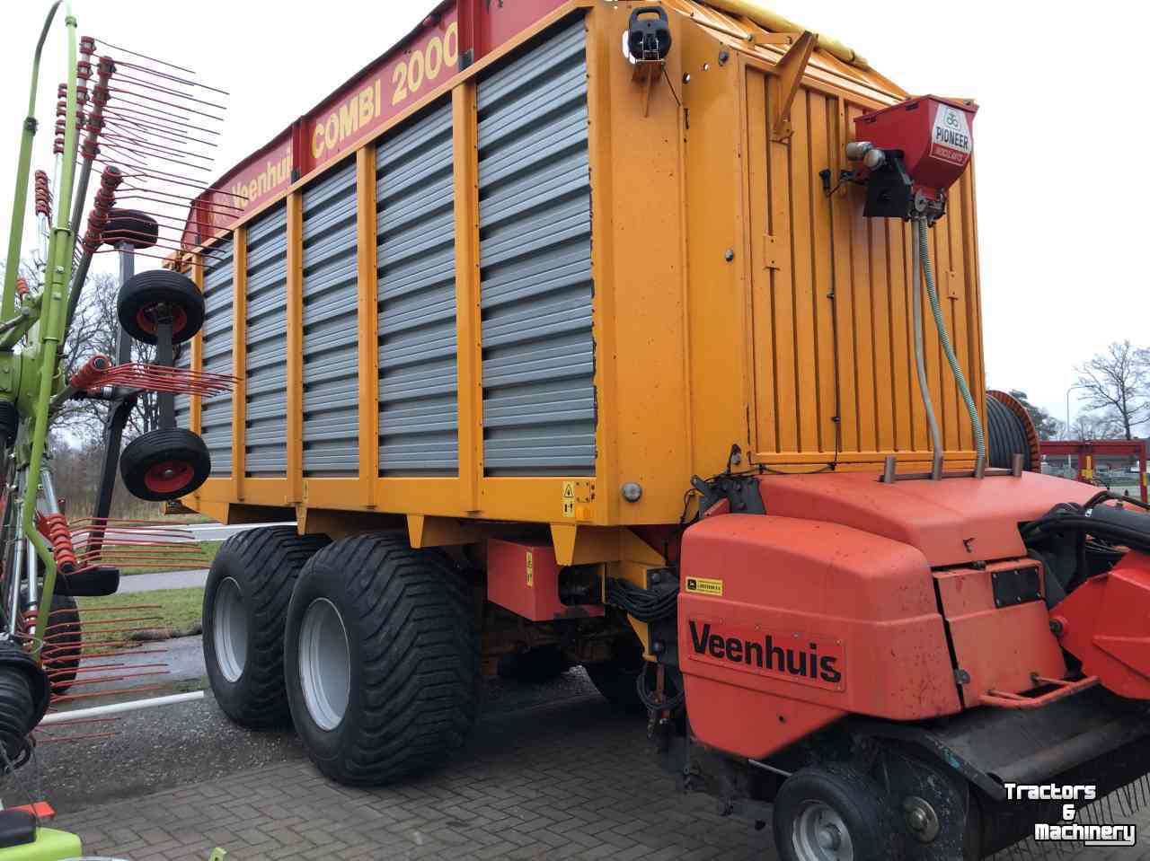 Self-loading wagon Veenhuis Combi 2000