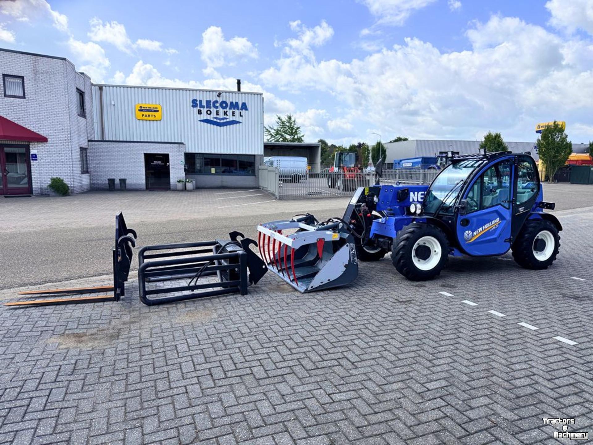 Telehandler New Holland LM5.25 Verreiker