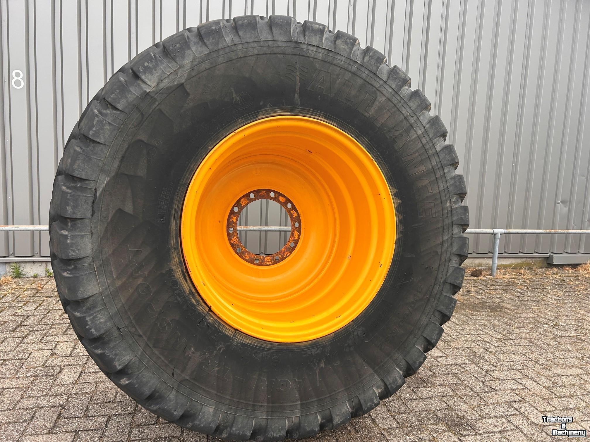 Wheels, Tyres, Rims & Dual spacers Alliance 800/65R32