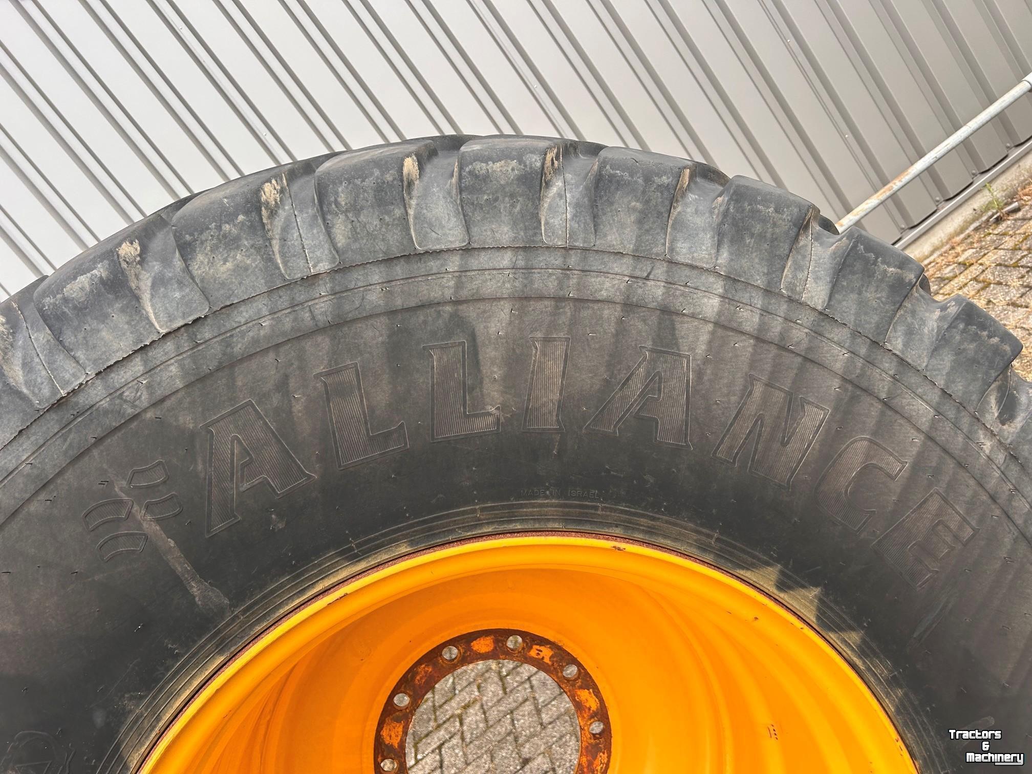 Wheels, Tyres, Rims & Dual spacers Alliance 800/65R32