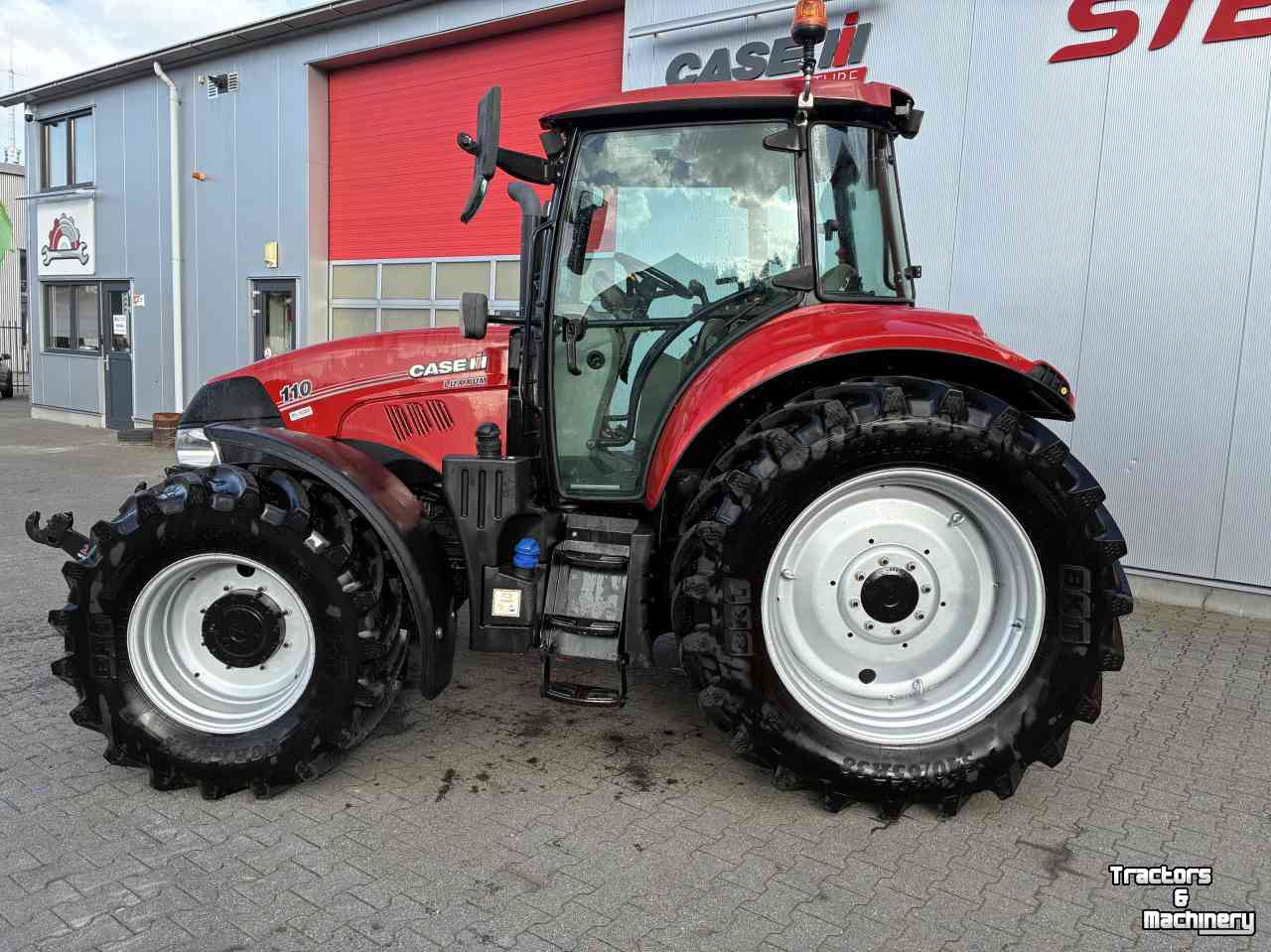 Tractor Case-IH Luxxum 110