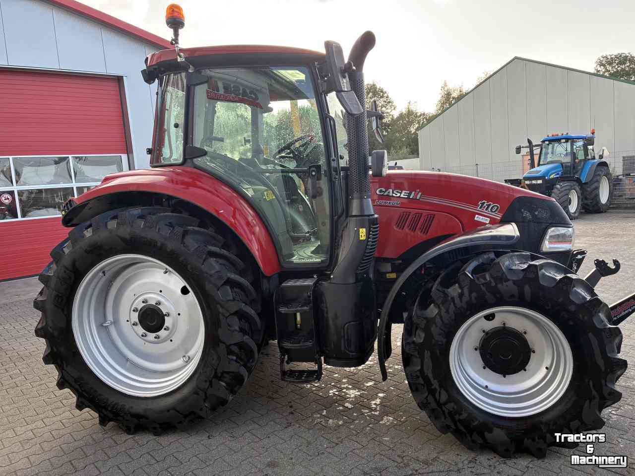 Tractor Case-IH Luxxum 110