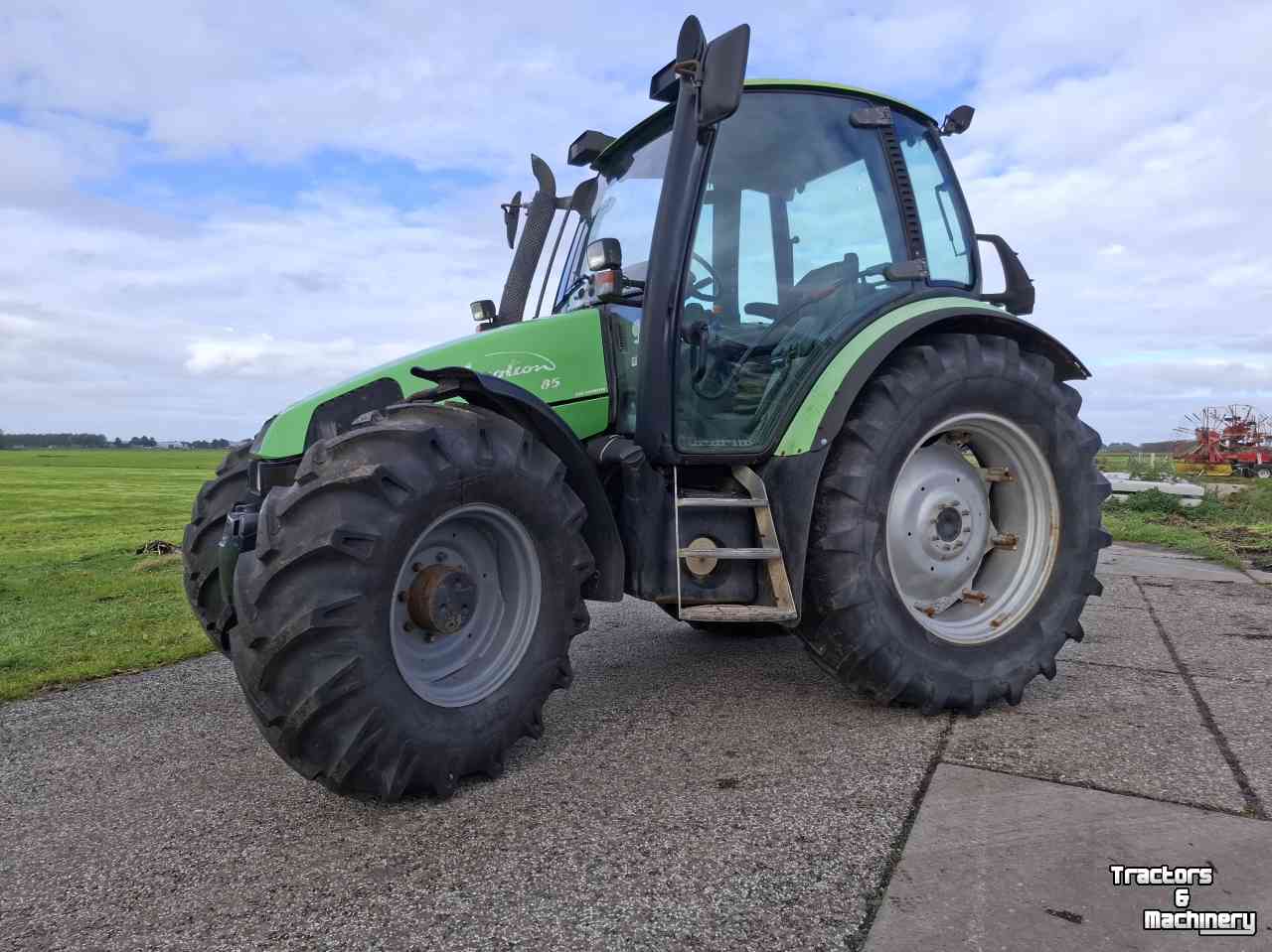 Tractor Deutz-Fahr Agrotron 85
