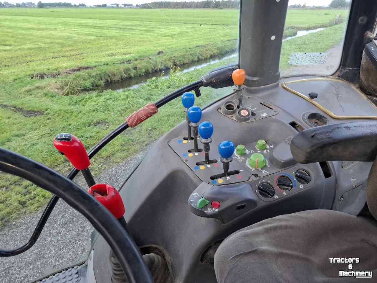 Tractor Deutz-Fahr Agrotron 85