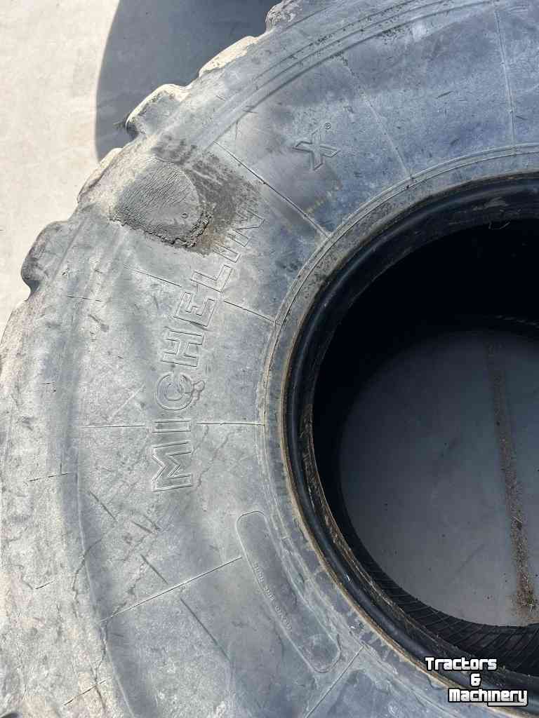 Wheels, Tyres, Rims & Dual spacers  24R20.5