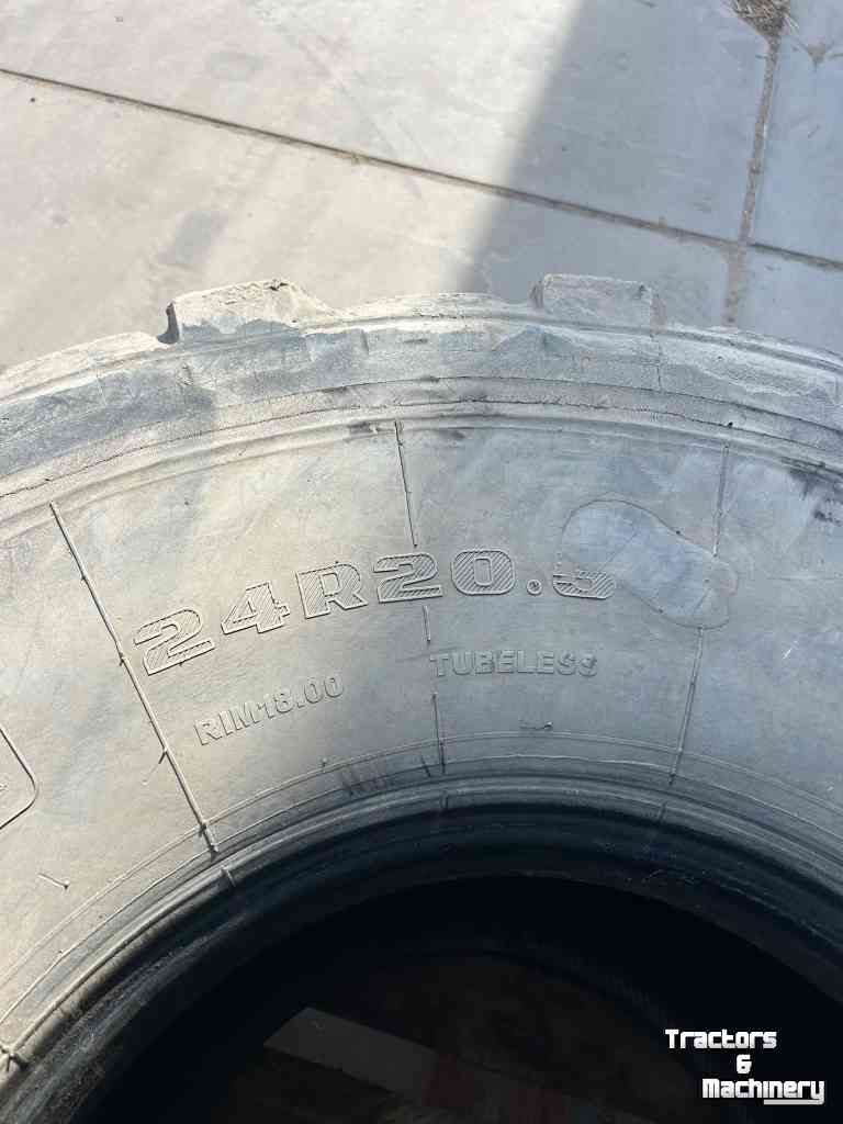 Wheels, Tyres, Rims & Dual spacers  24R20.5