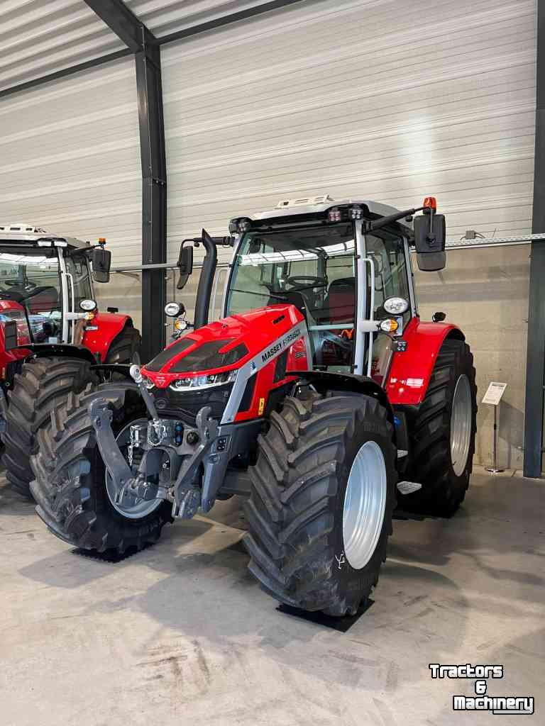 Tractor Massey Ferguson 5S.145 Dyna-VT