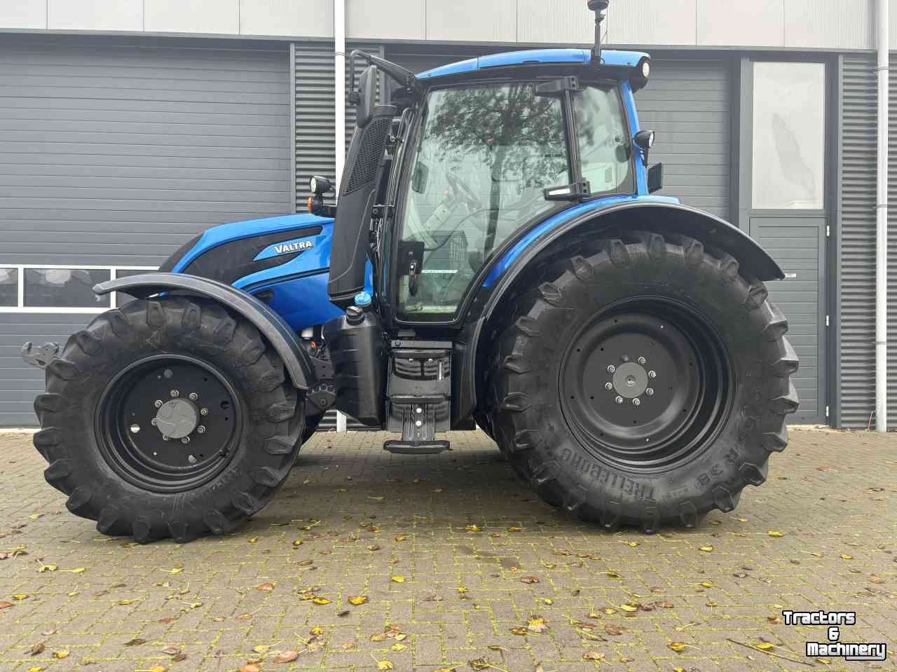 Tractor Valtra N174 Versu