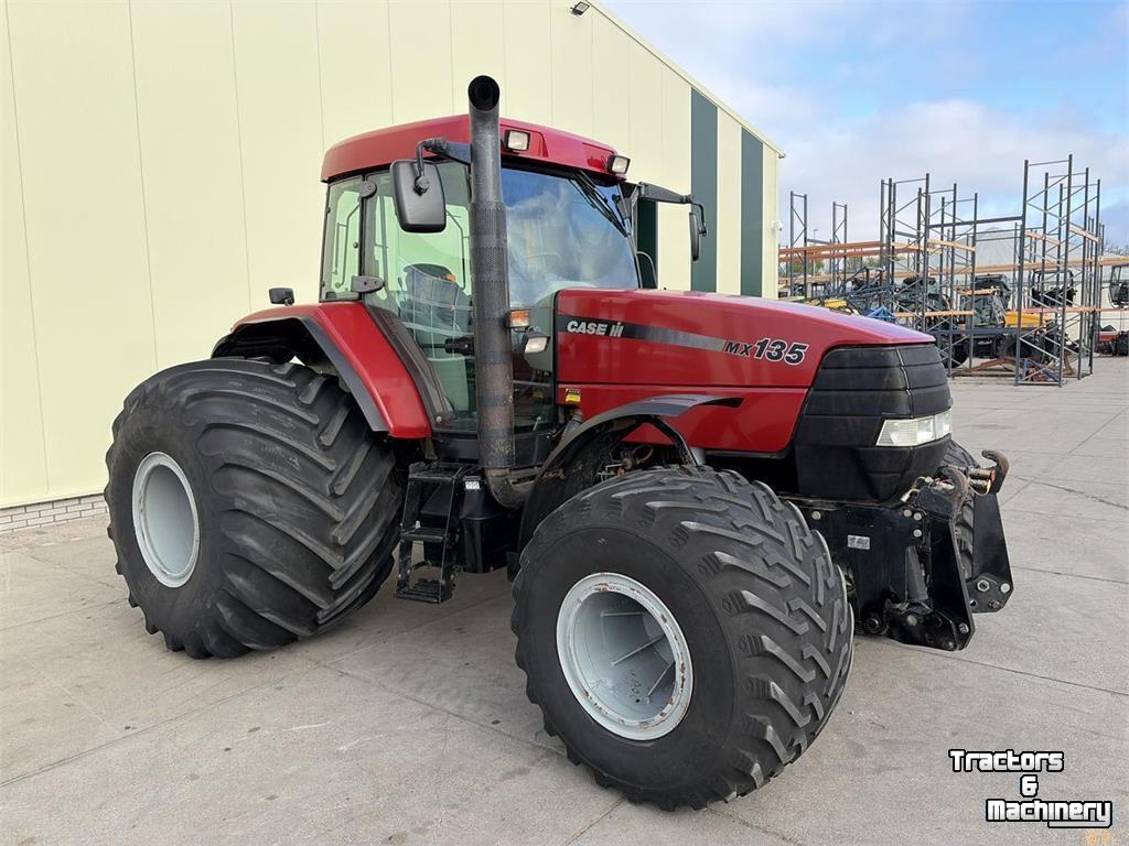 Tractor Case-IH MX 135