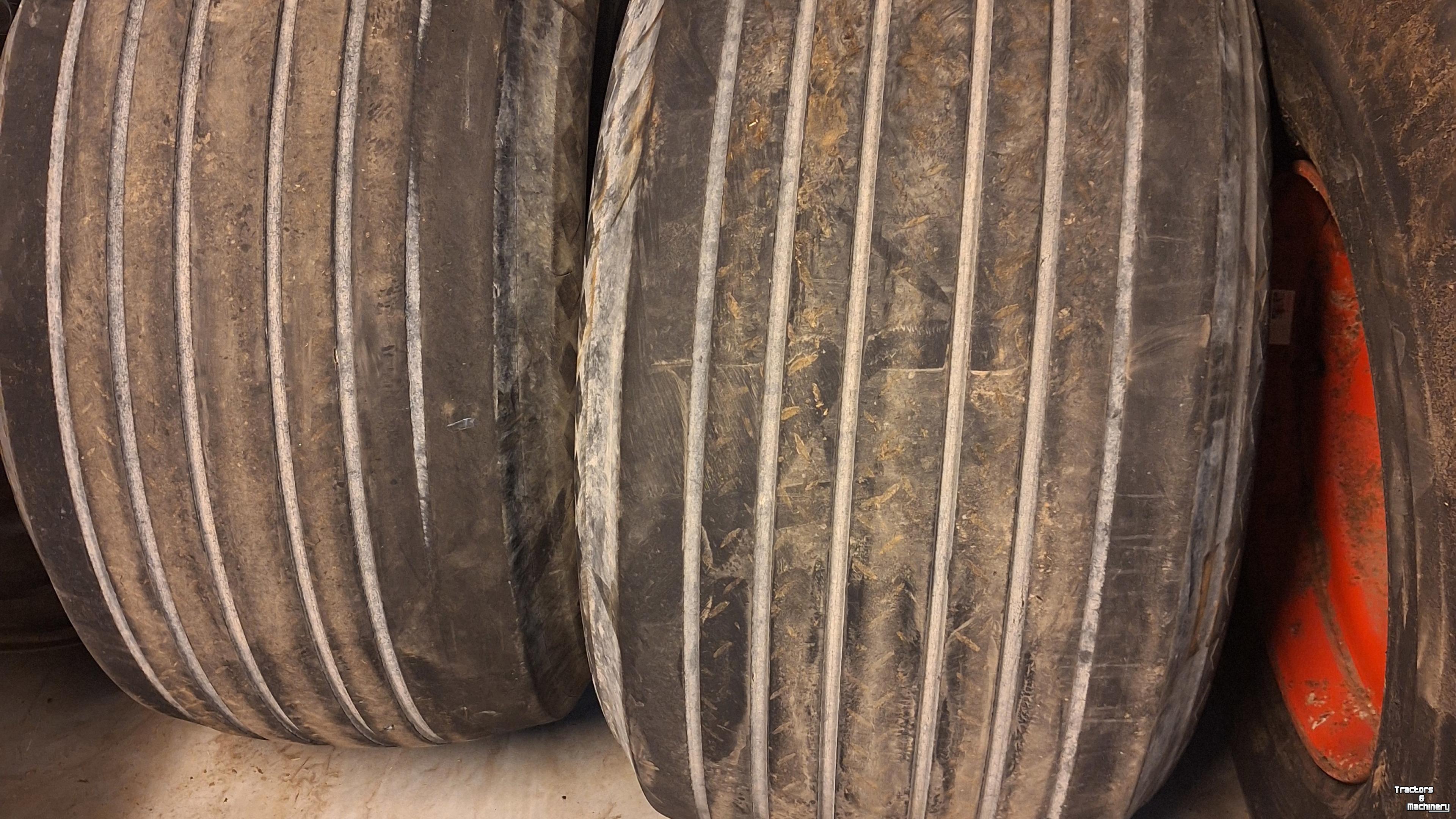 Wheels, Tyres, Rims & Dual spacers  Onbekend 550/60x22.5 buitenbanden