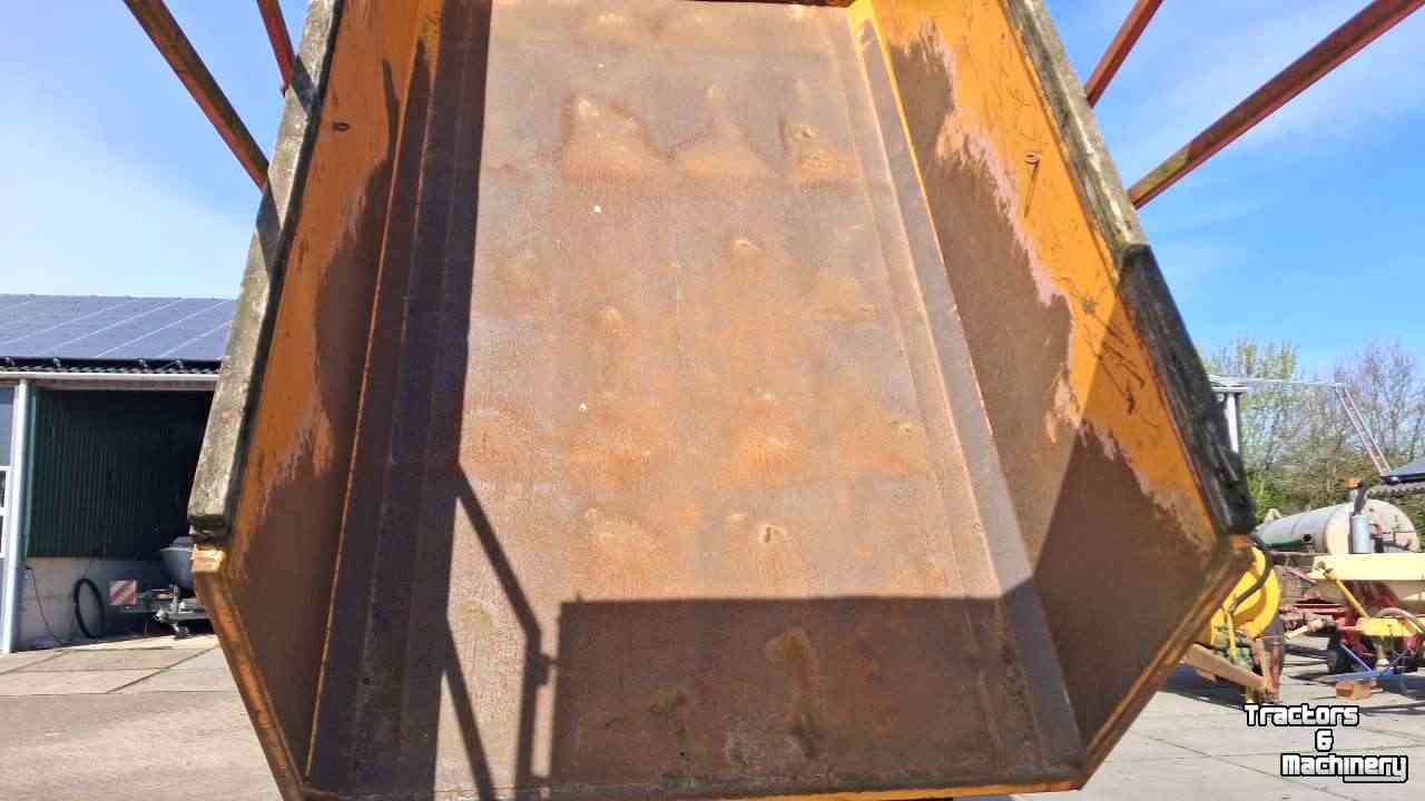 Dumptrailer Miedema 85