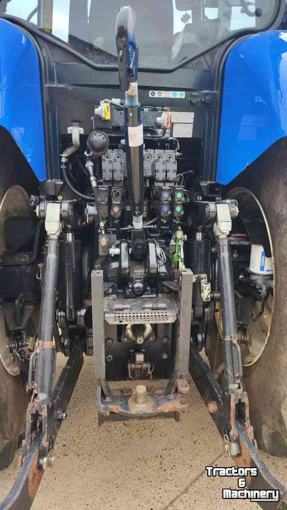 Tractor New Holland T7.245 PC Sidewinder INT4