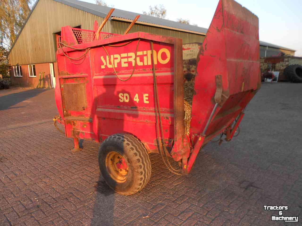 Straw spreader for boxes Supertino sd 4e