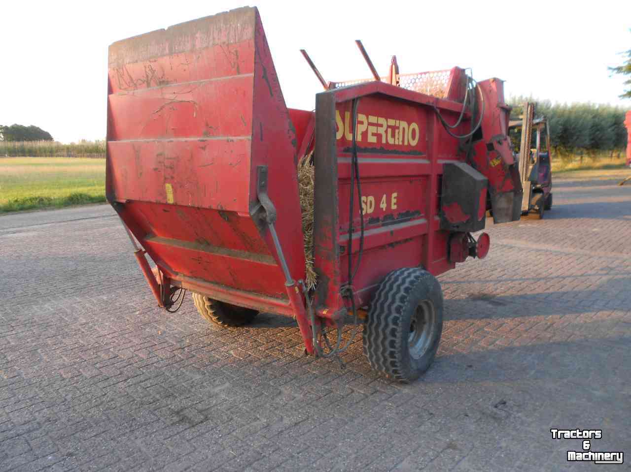 Straw spreader for boxes Supertino sd 4e