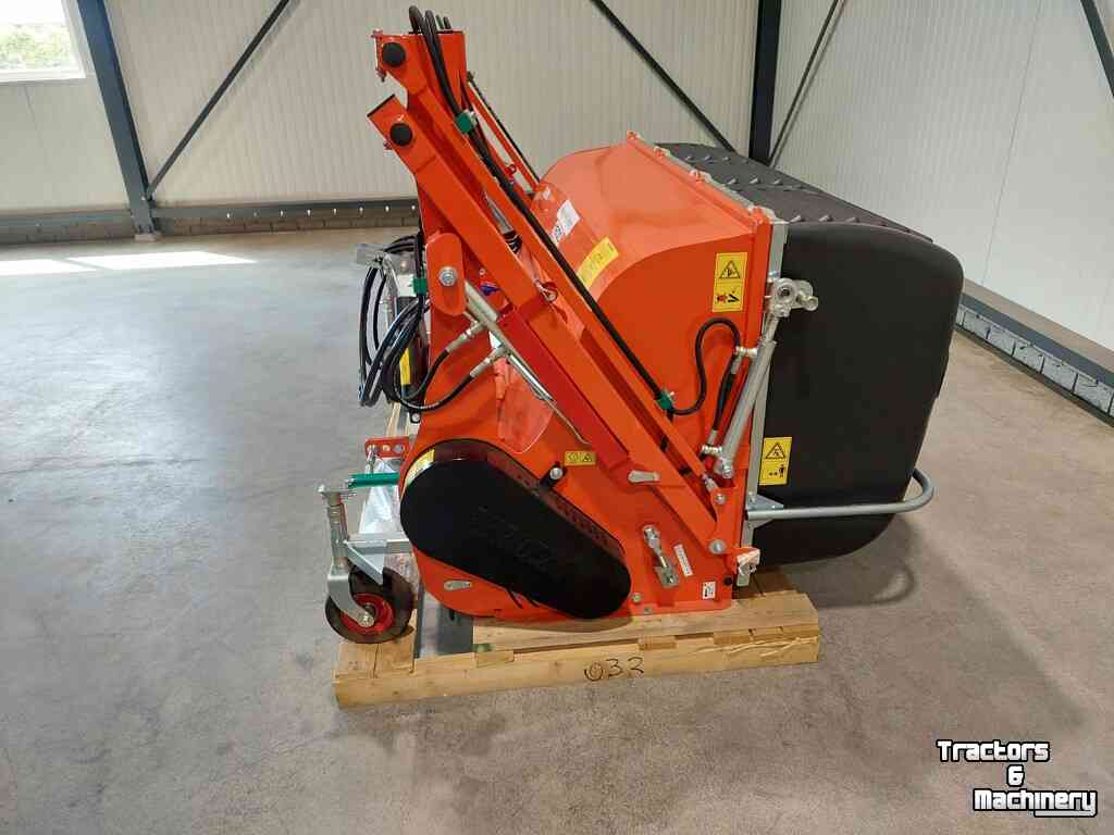Flail mower Kubota Koala 1600 Prof Klepelmaaier Overjarig