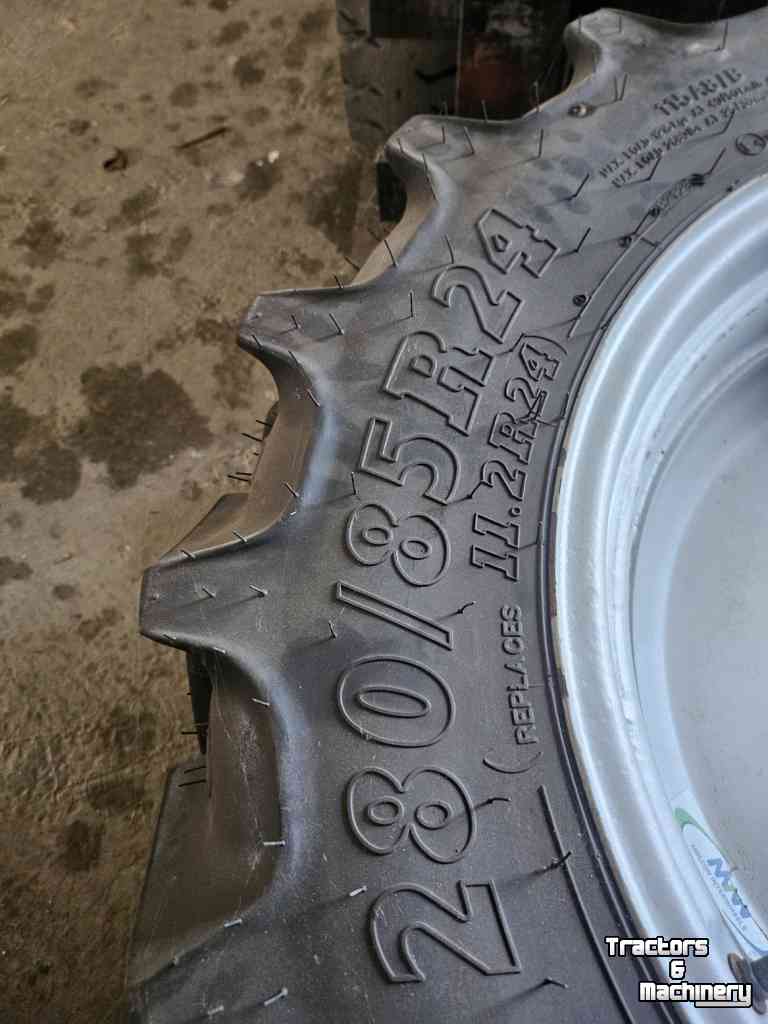 Wheels, Tyres, Rims & Dual spacers BKT BKT 280/85 r 24   ALLIANCE 320/85r38
