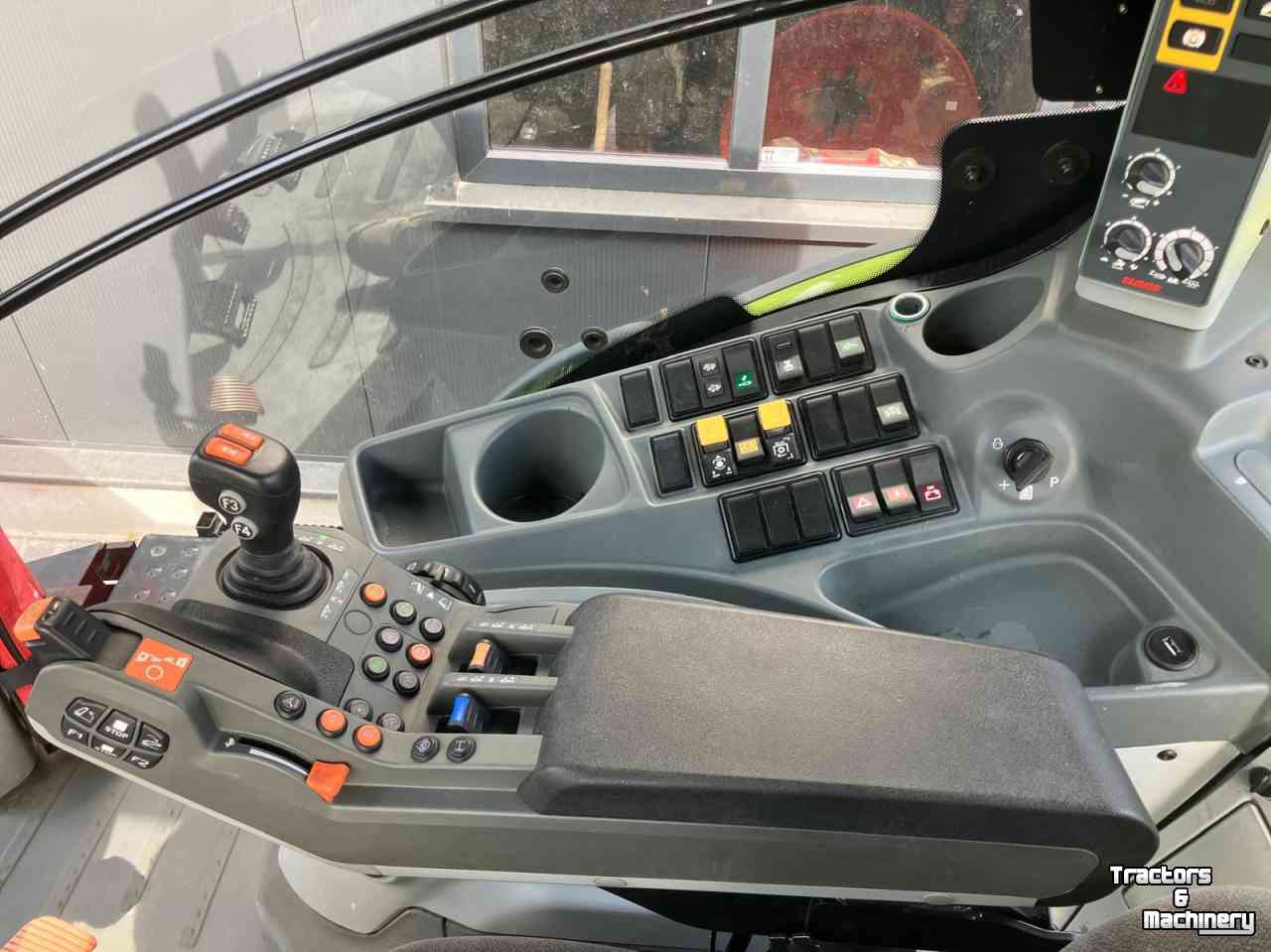 Tractor Claas Axion 800 Cis +