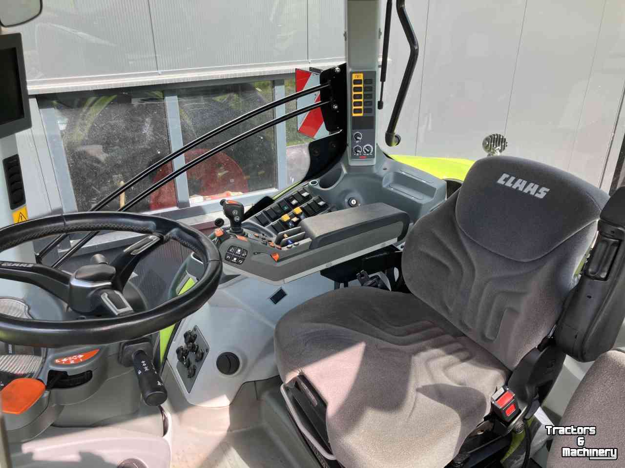 Tractor Claas Axion 800 Cis +
