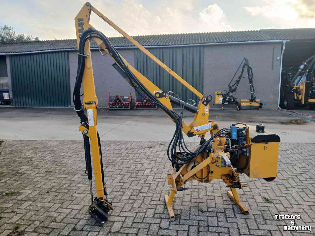 Mowing arm McConnel Pa 41 armklepelmaaier maaiarm Mcconnel