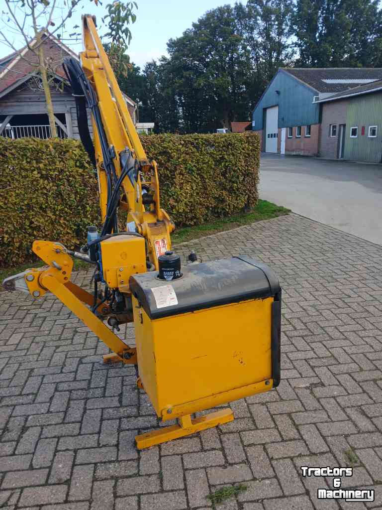 Mowing arm McConnel Pa 41 armklepelmaaier maaiarm Mcconnel