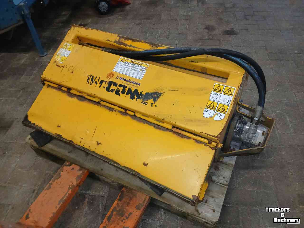 Mowing arm McConnel Pa 41 armklepelmaaier maaiarm Mcconnel