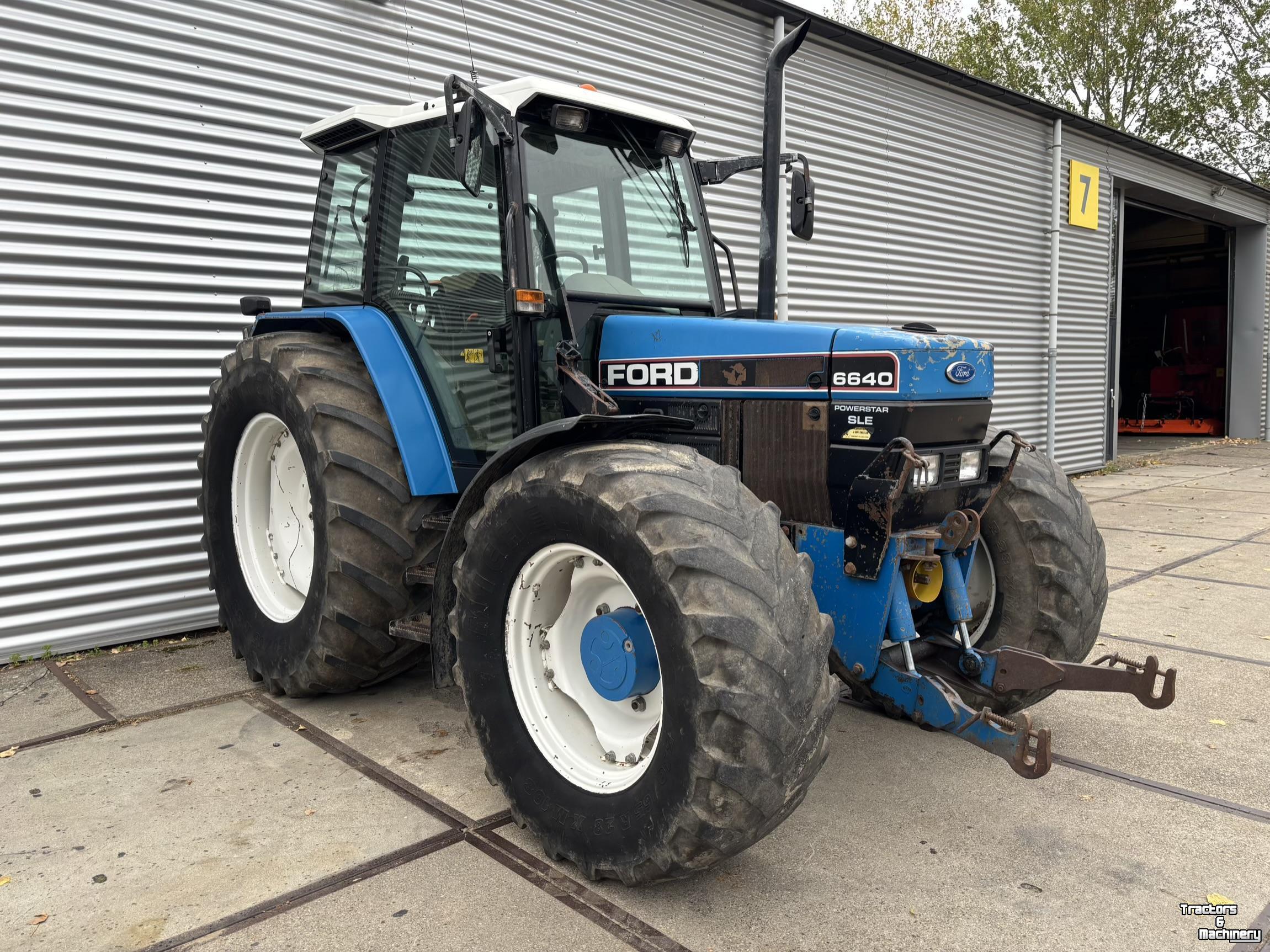 Tractor Ford 6640 SLE