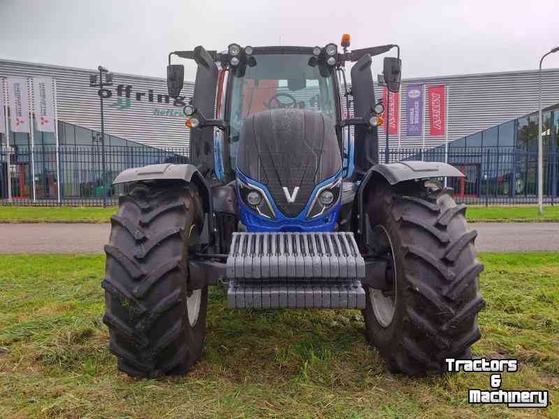 Tractors Valtra T194 Active