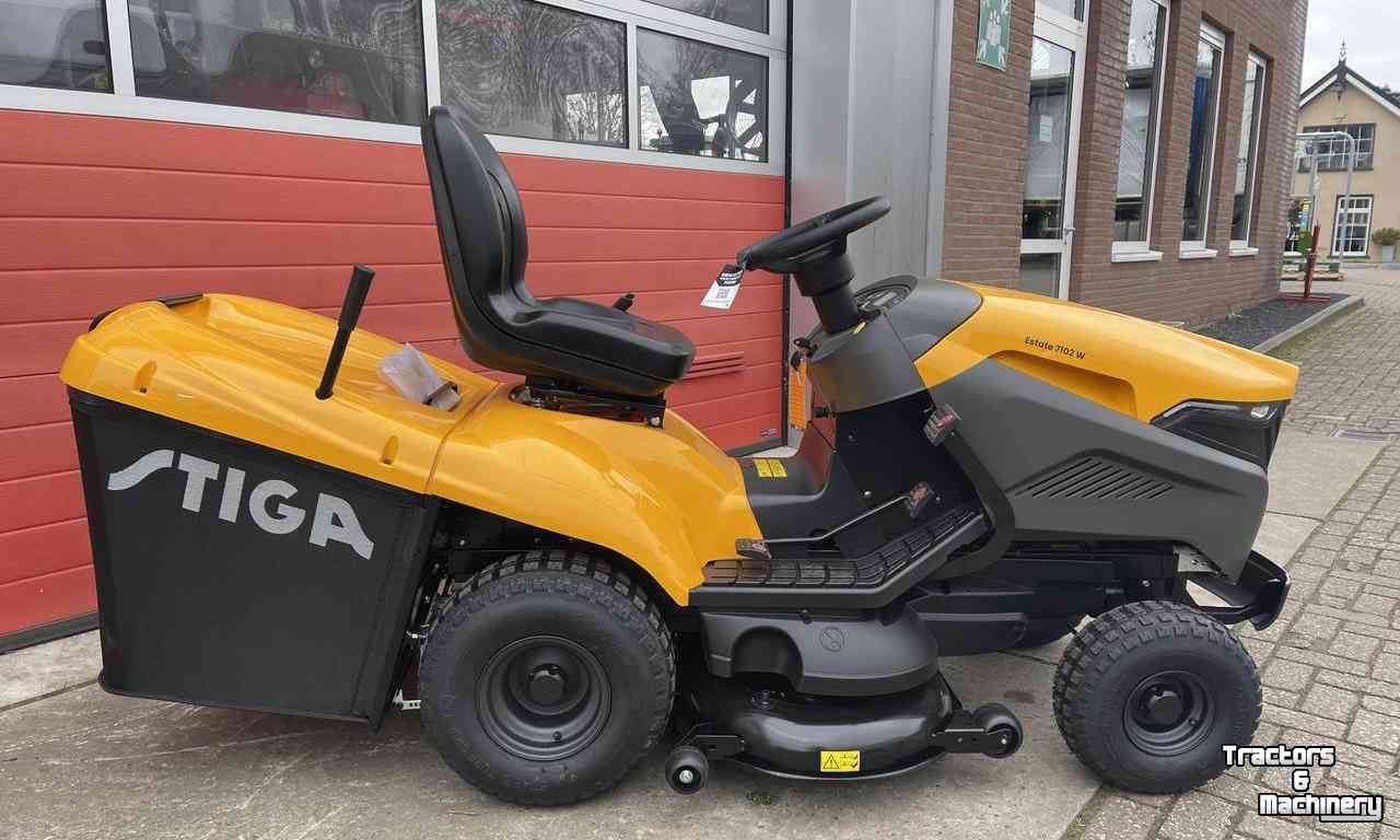 Mower self-propelled Stiga Estate 7102 W Zitmaaier Nieuw