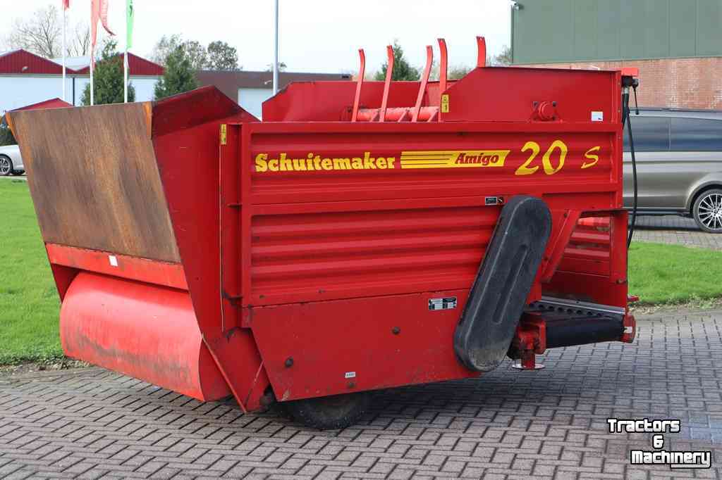 Silage-block distribution wagon Schuitemaker AMIGO-20S