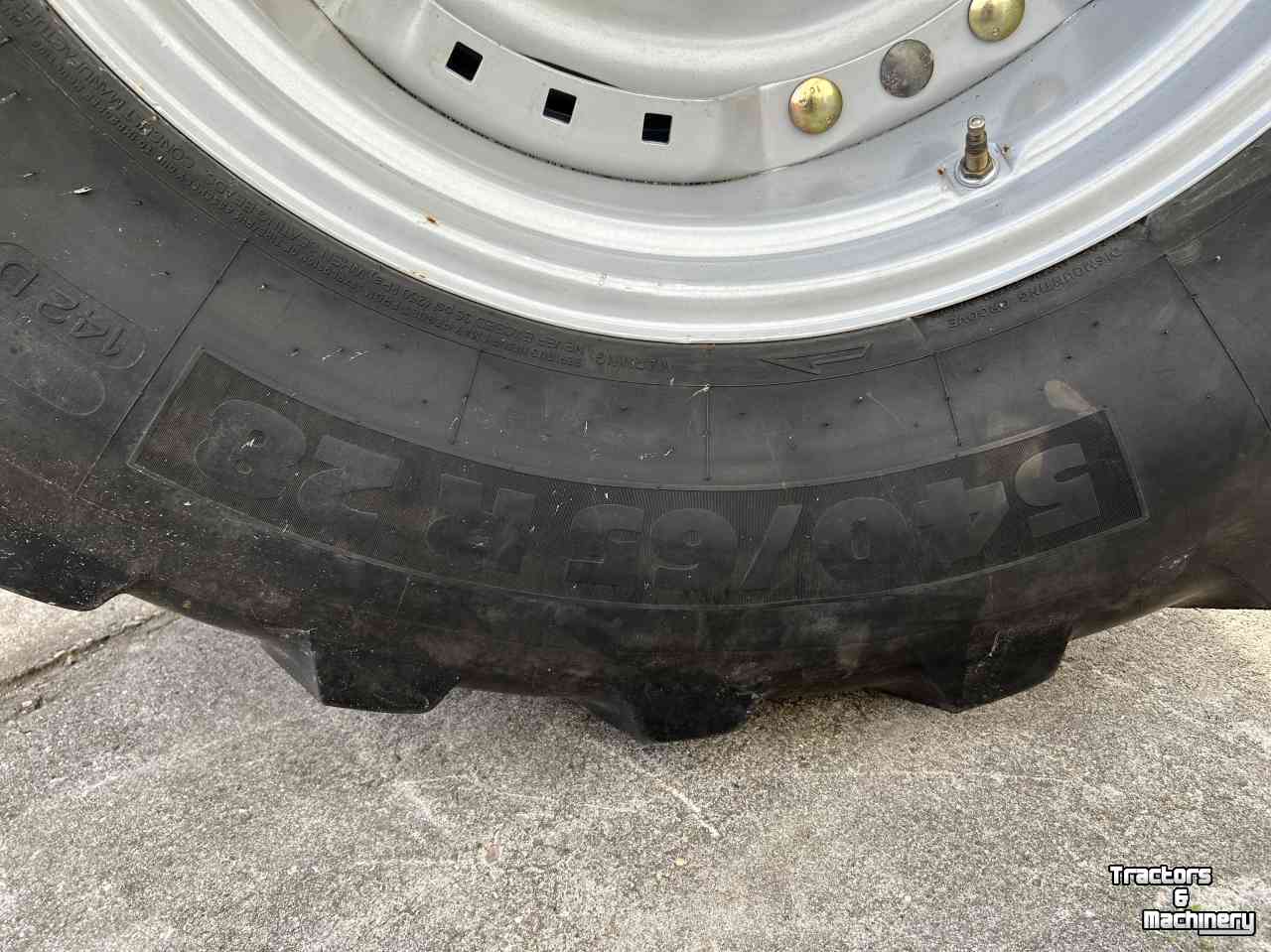 Front tyre packer  Gestuurde neuswiel ( laatste kans voor 5000,-)