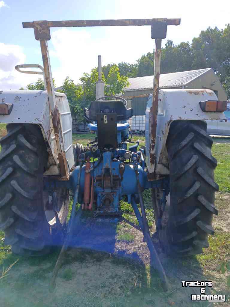Tractor Ford 4000