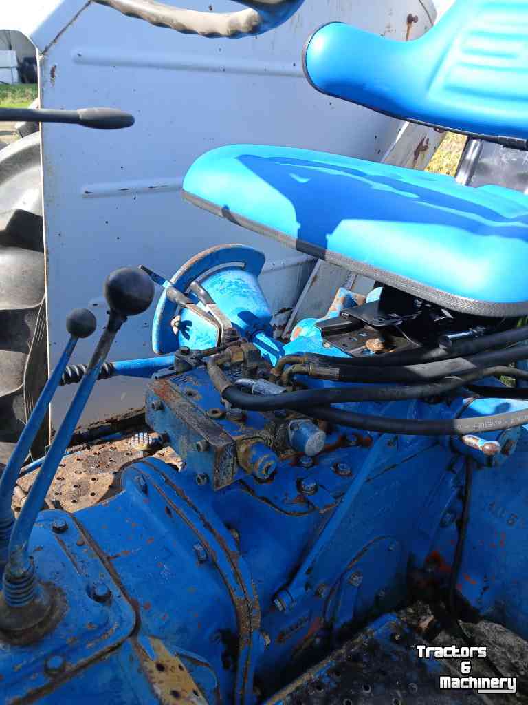 Tractor Ford 4000