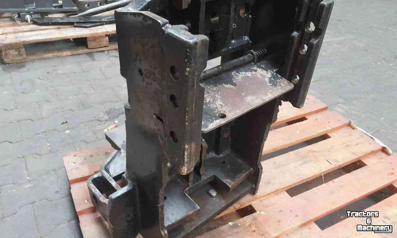 Used parts for tractors Massey Ferguson Snelversteltrekhaak