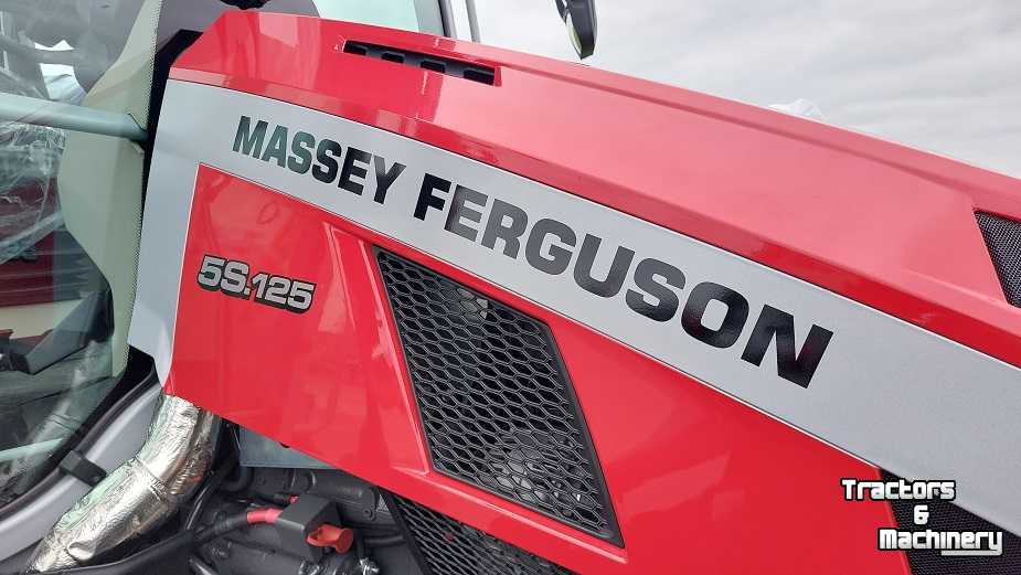 Tractors Massey Ferguson 5S 125