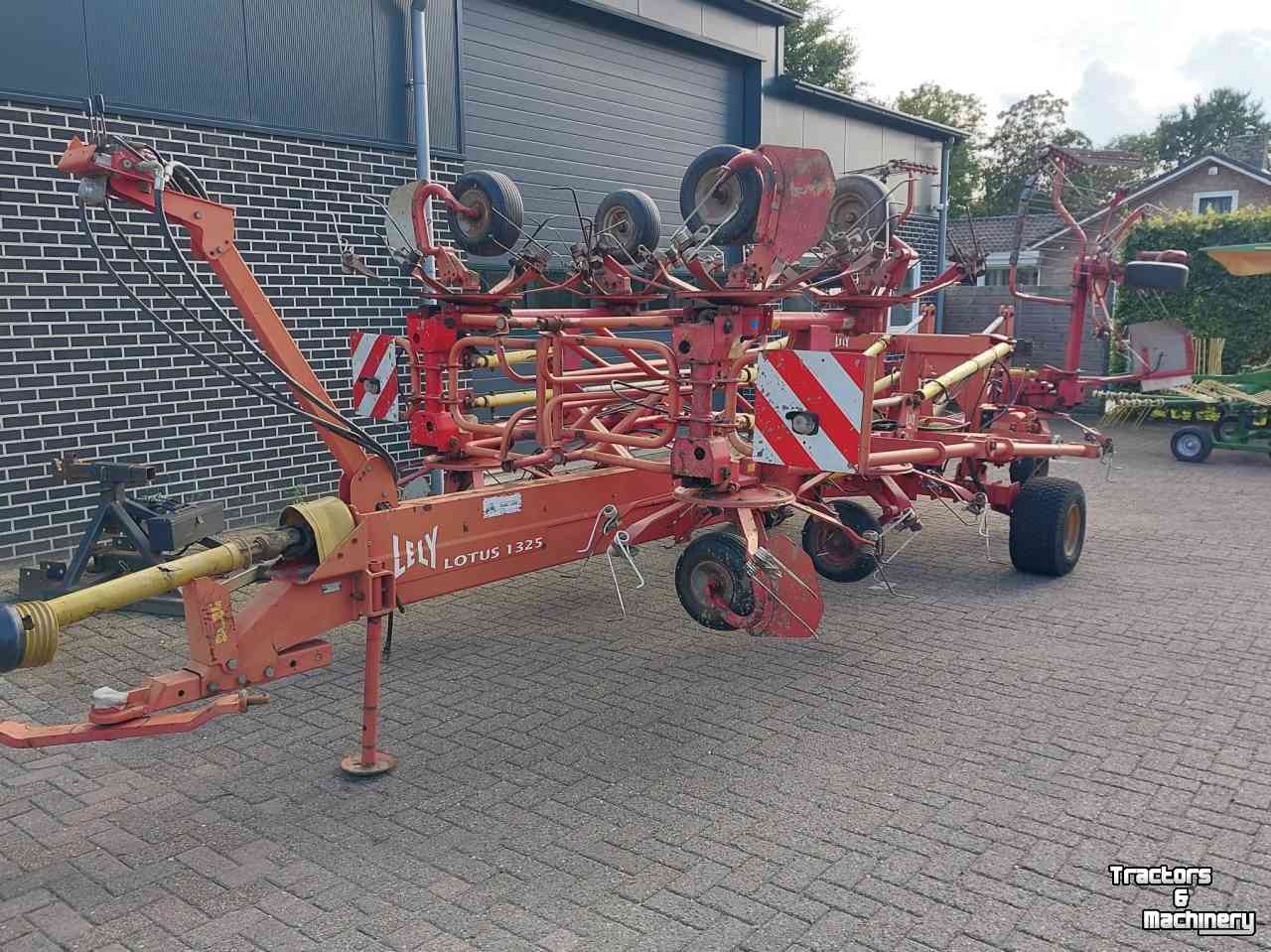Tedder Lely Lotus 1325 schudder