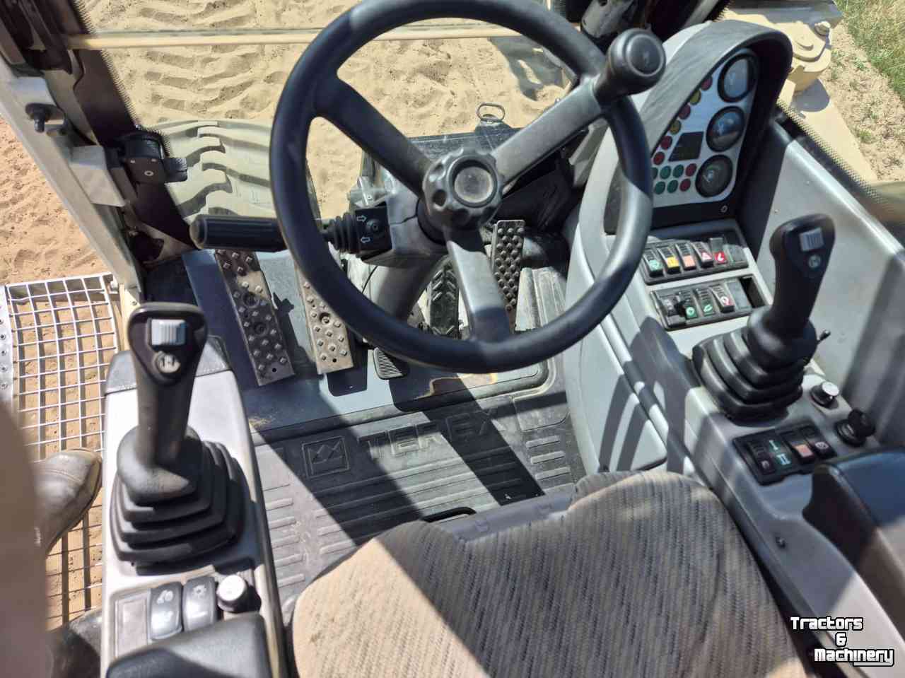 Excavator mobile Terex TW 110