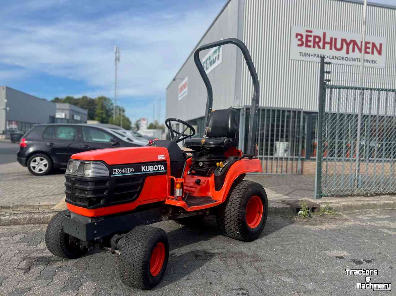 Small-track Tractor Kubota BX2200