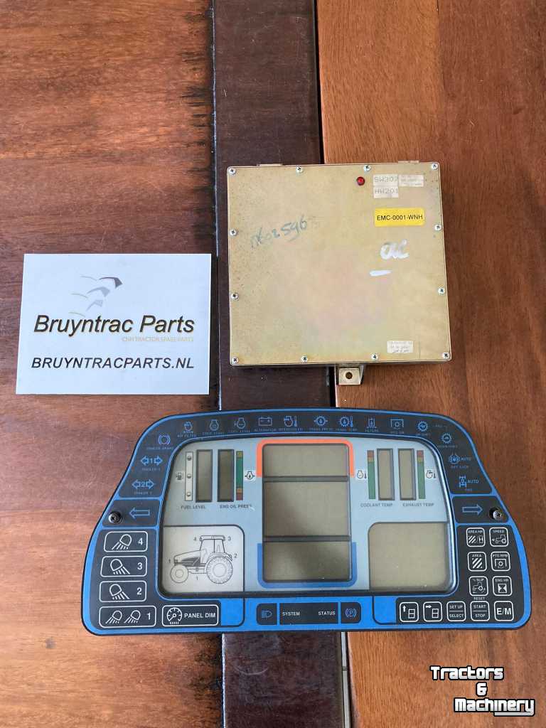 Diverse used spare-parts New Holland Elektronica G- en 70-serie Dashboard ECU