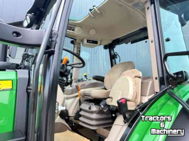 Tractor John Deere 5100m