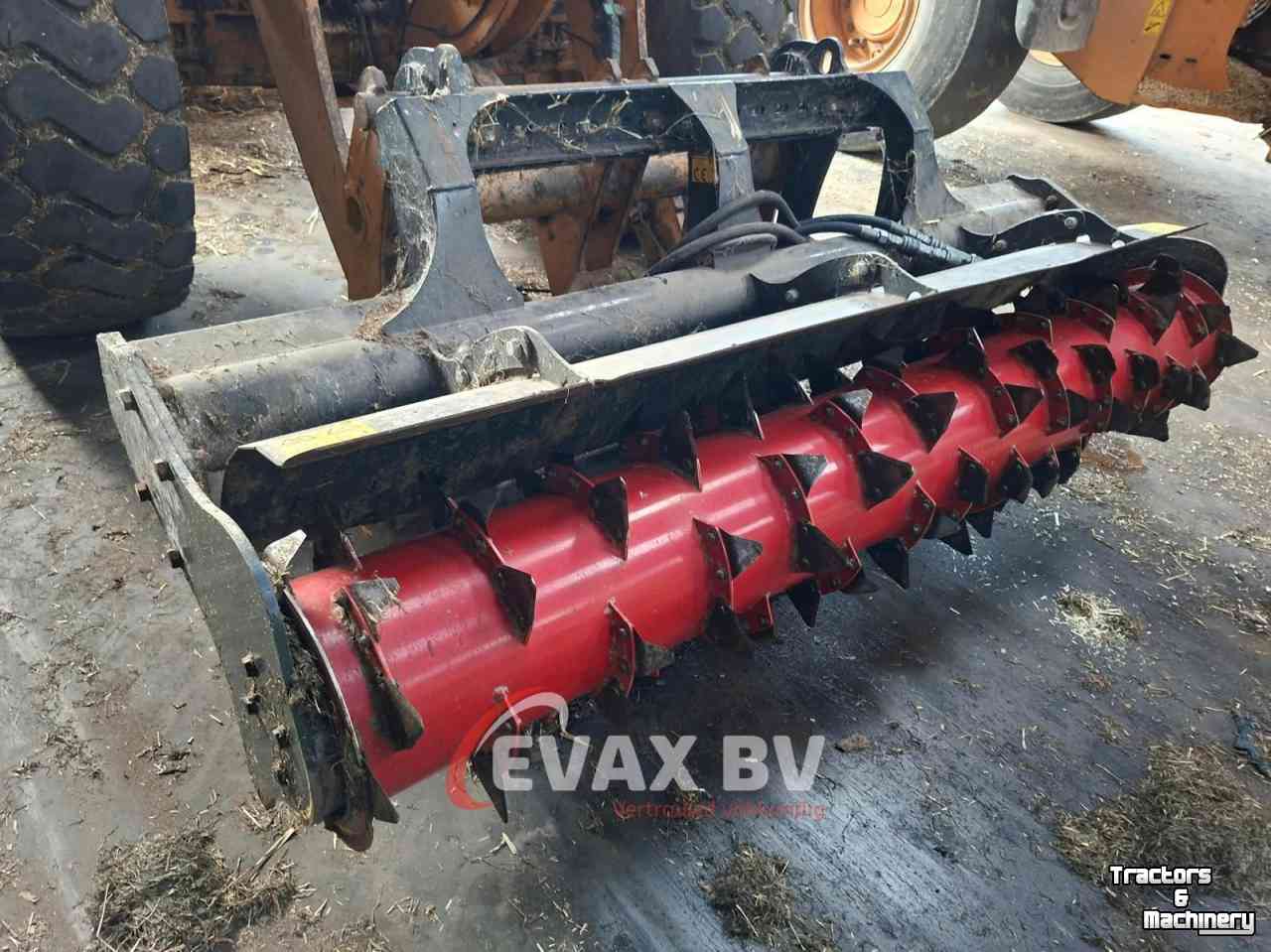 Silage grab-cutter VDW KUIL FREES