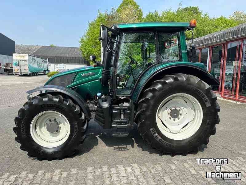 Tractors Valtra N143 HiTech