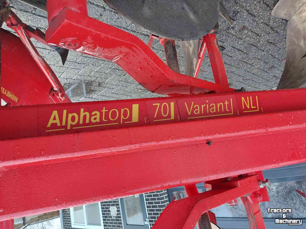 Ploughs Niemeyer Alphatop 70 Variant  4 schaar ploeg