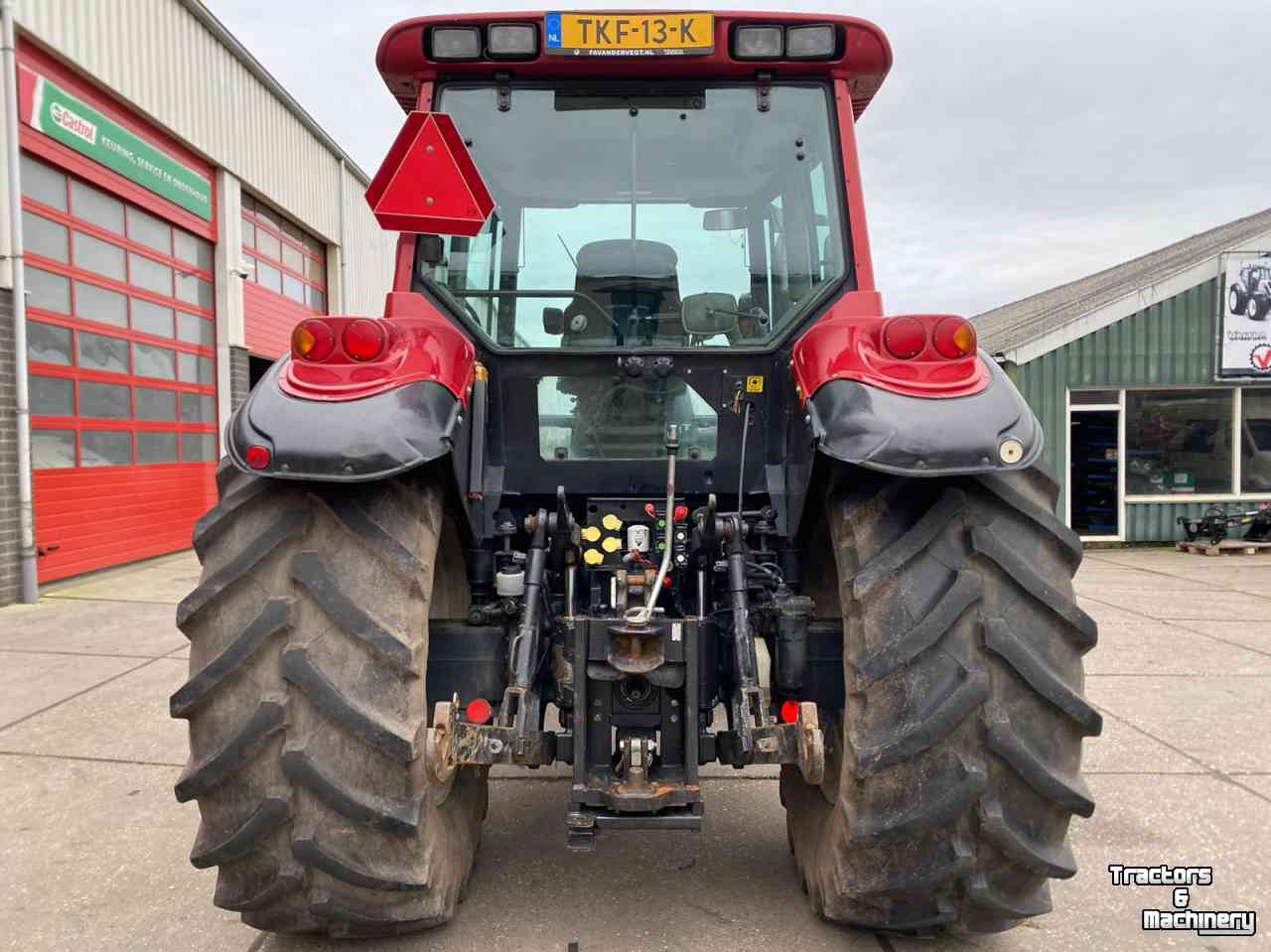 Tractors Valtra T130