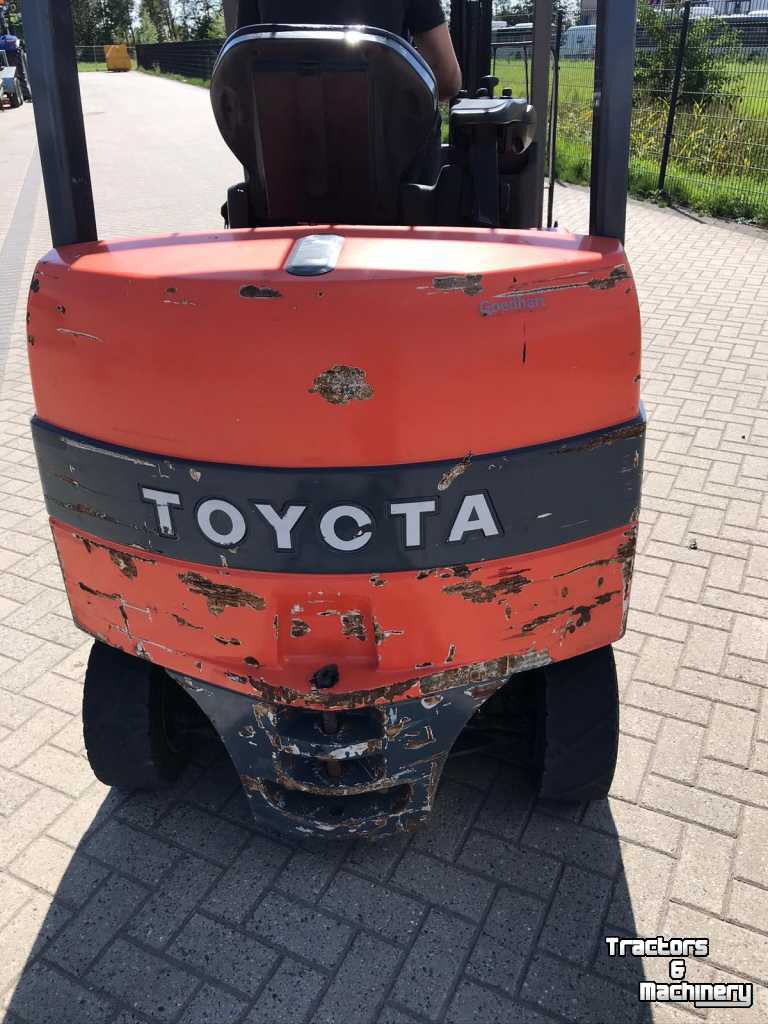 Forklift Toyota SAS 30