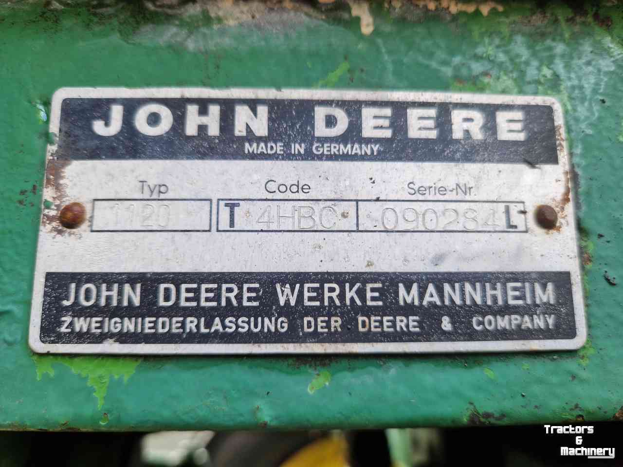 Tractors John Deere 1120