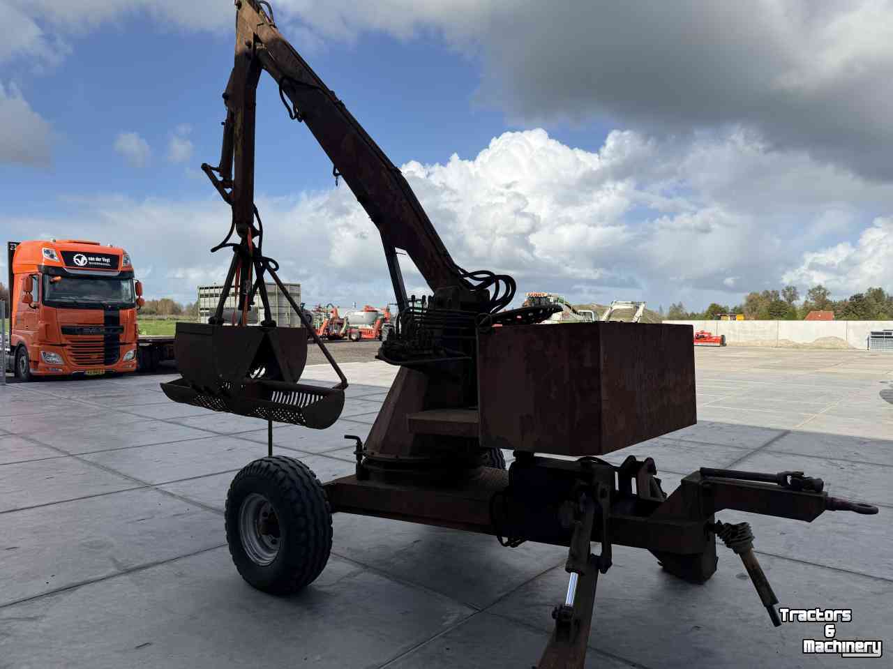 Other earthmoving and heavy equipment and accessories Bazzoli Landbouwkraan , getrokken kraan