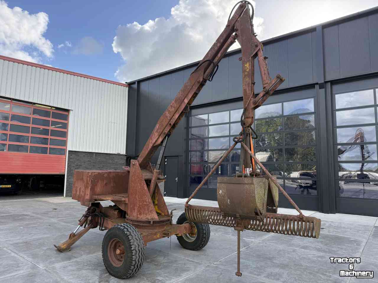 Other earthmoving and heavy equipment and accessories Bazzoli Landbouwkraan , getrokken kraan